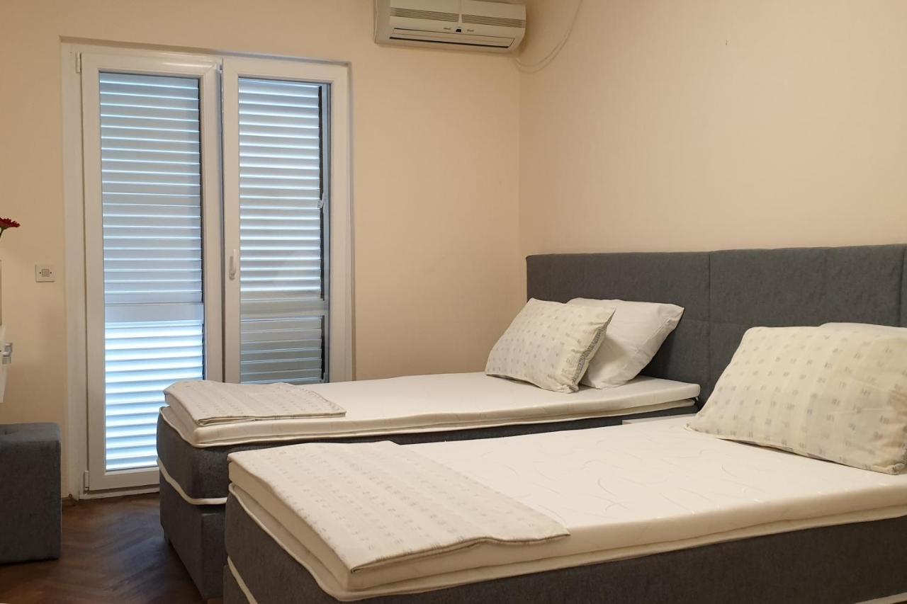 Apartments And Rooms With Parking Space Hvar - 15378 Χβαρ Εξωτερικό φωτογραφία