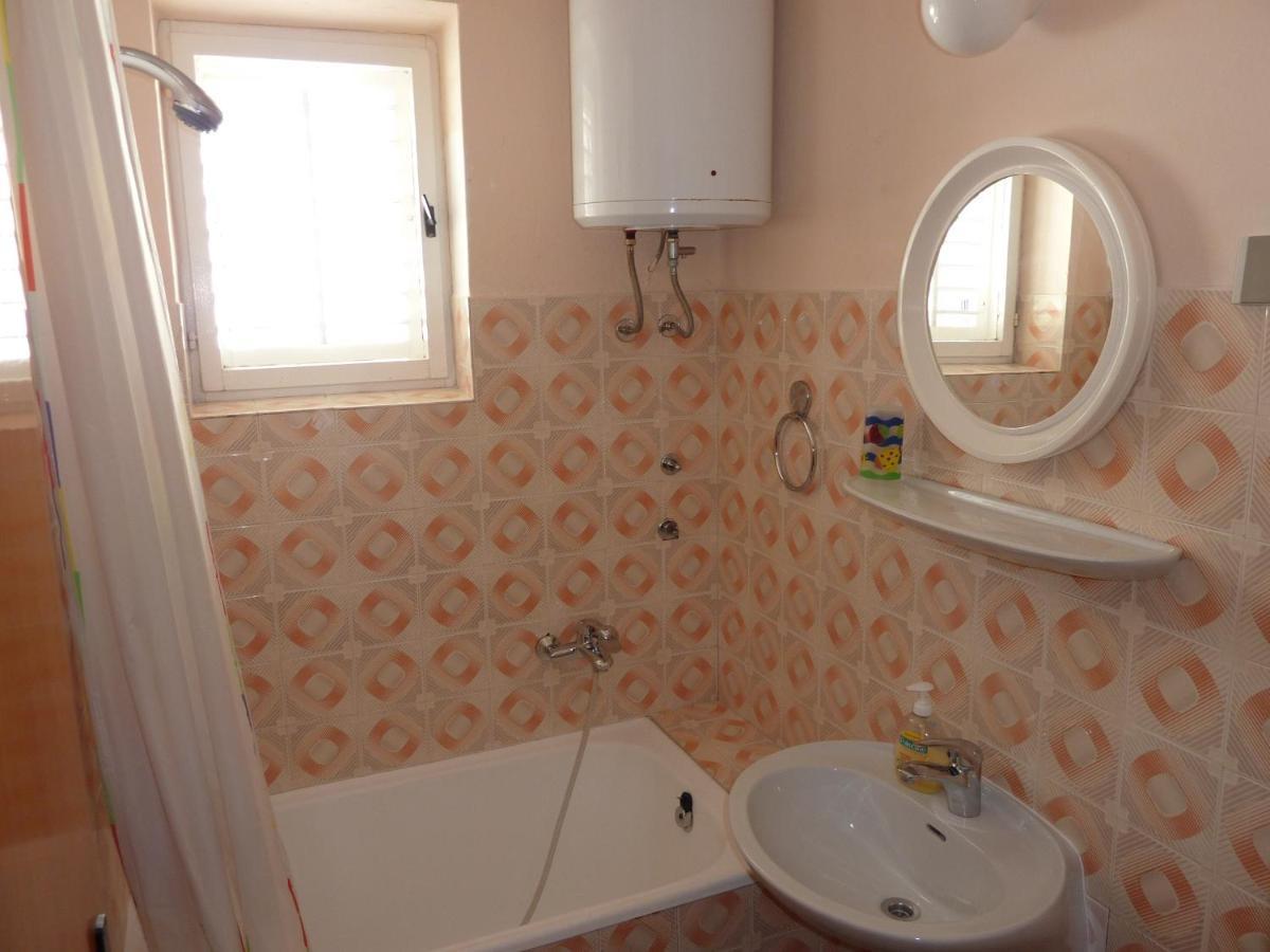 Apartments And Rooms With Parking Space Hvar - 15378 Χβαρ Εξωτερικό φωτογραφία