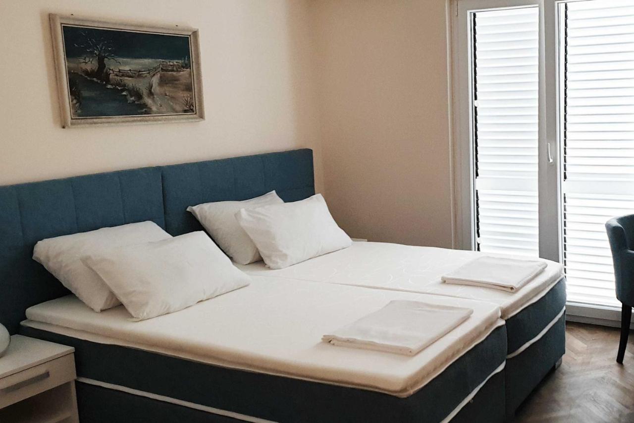 Apartments And Rooms With Parking Space Hvar - 15378 Χβαρ Εξωτερικό φωτογραφία